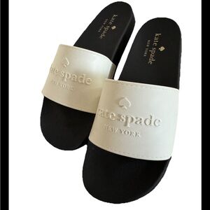 Kate Spade Women’s Sunny Black/White Logo Slide Sandals. Size 11B